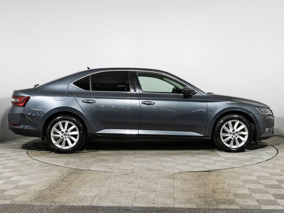Skoda Superb, 2018 - фото №4