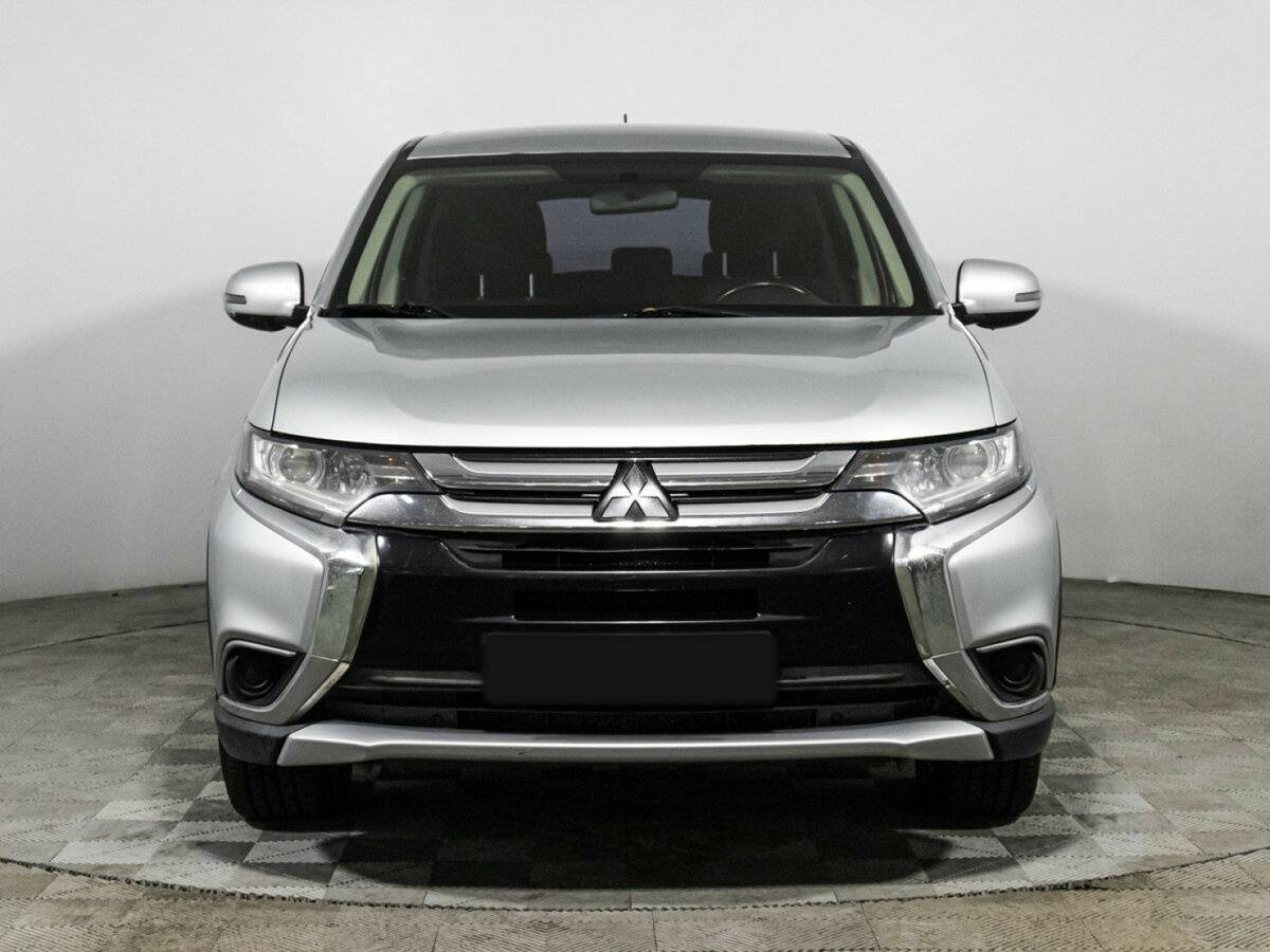 Mitsubishi Outlander, 2016 - фото №2