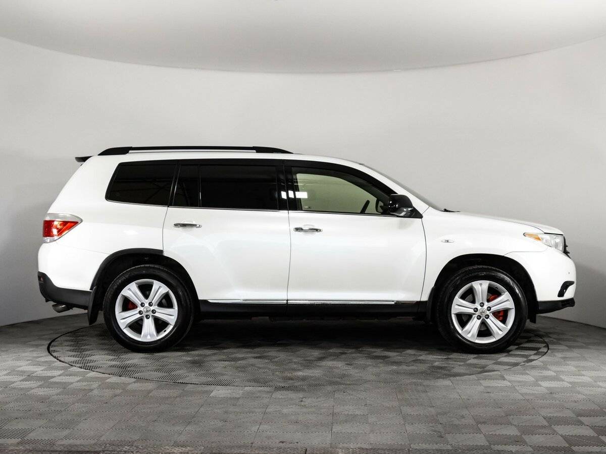 Toyota Highlander, 2012 - фото №4
