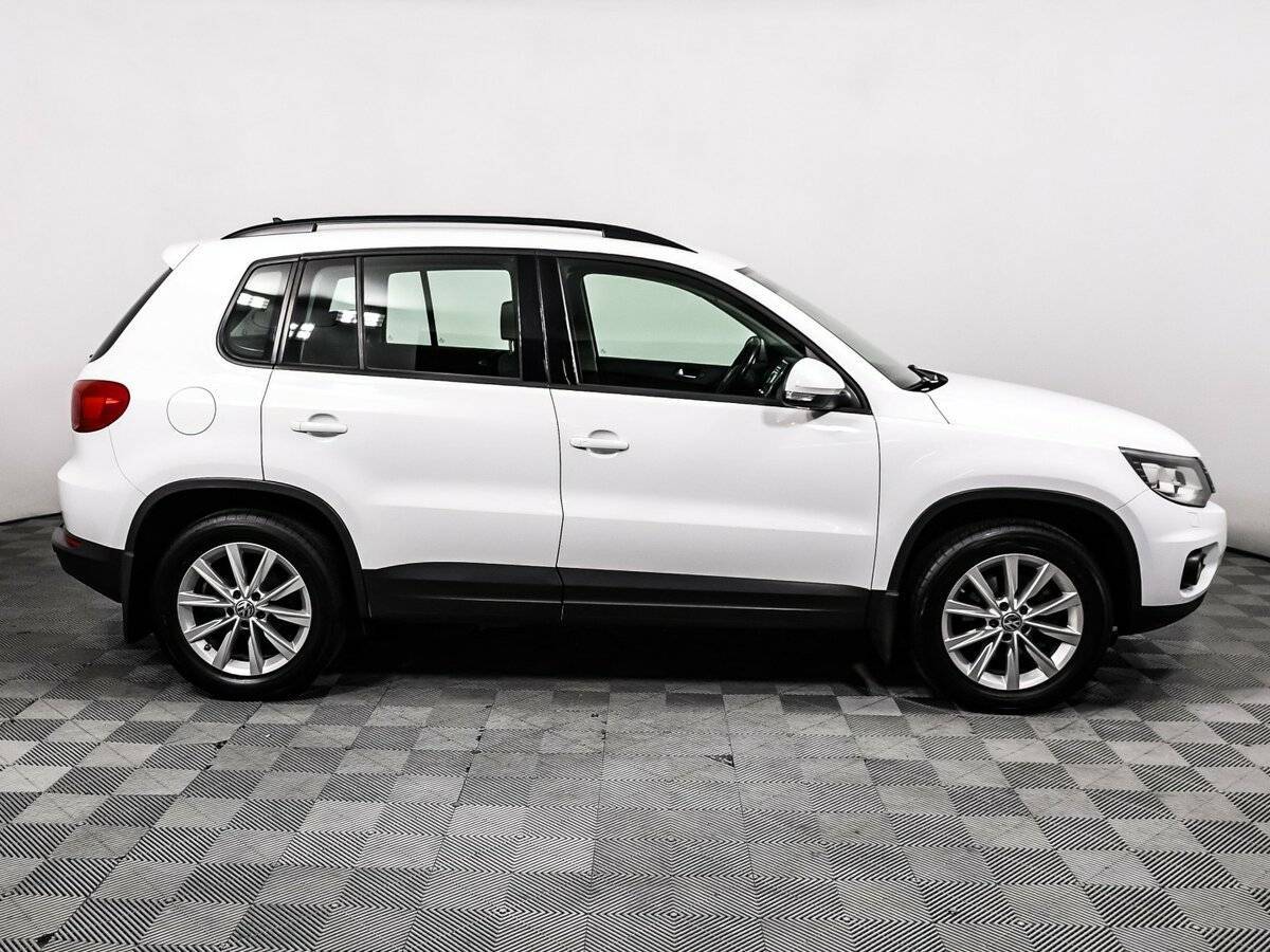 Volkswagen Tiguan, 2015 - фото №4