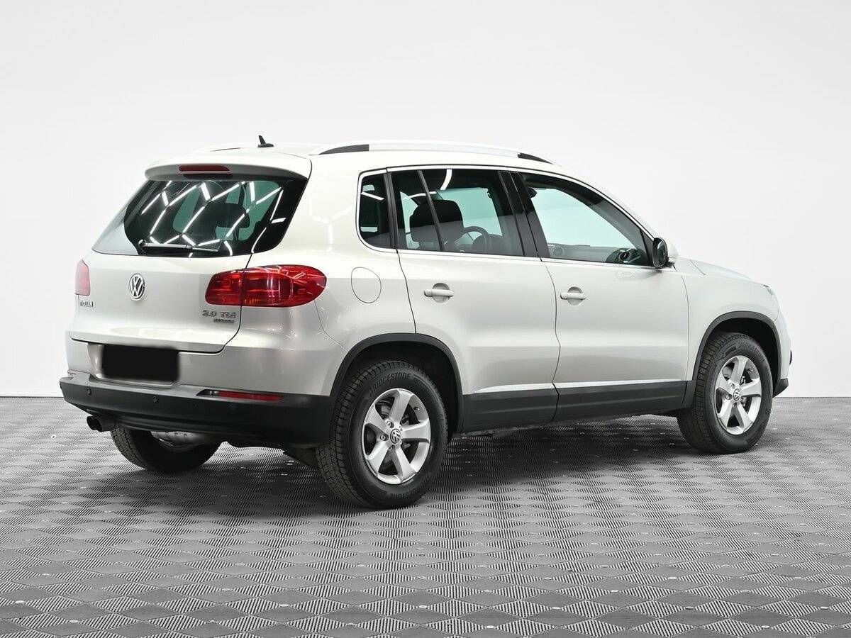 Volkswagen Tiguan, 2012 - фото №4