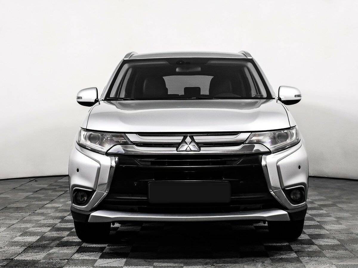 Mitsubishi Outlander, 2015 - фото №2