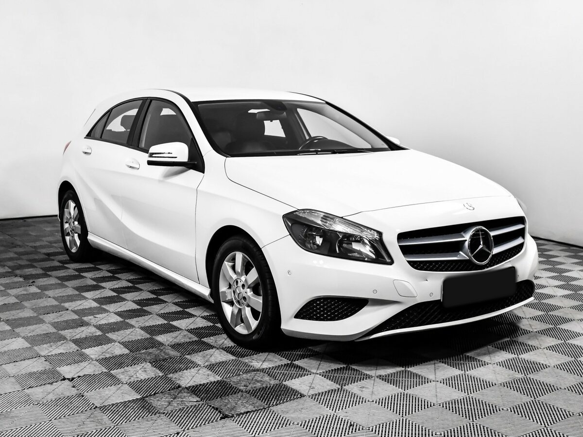 Mercedes-Benz A-Класс 180 III (W176), 2013 - фото №3
