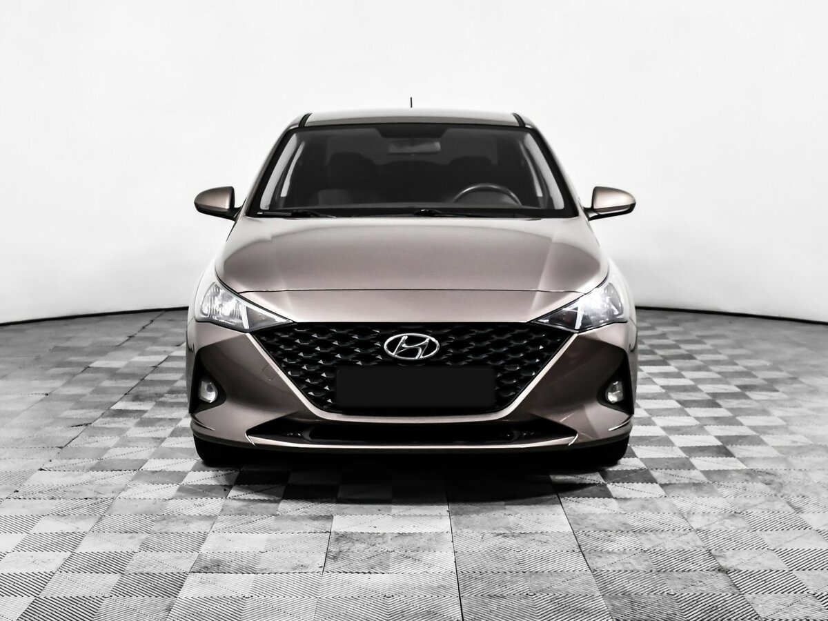 Hyundai Solaris II Рестайлинг, 2020 - фото №2