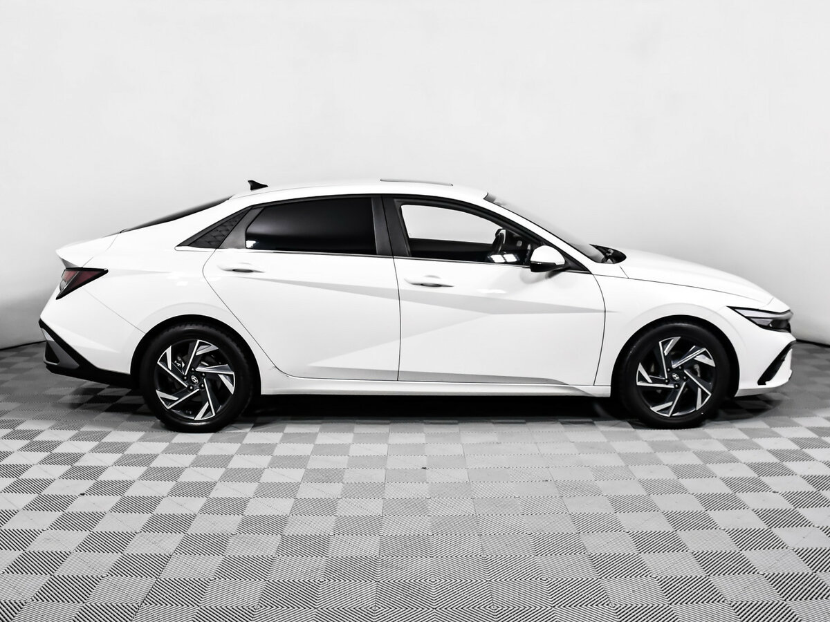 Hyundai Elantra VII (CN7) Рестайлинг, 2023 - фото №4