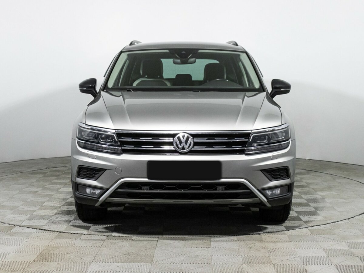 Volkswagen Tiguan II, 2019 - фото №2