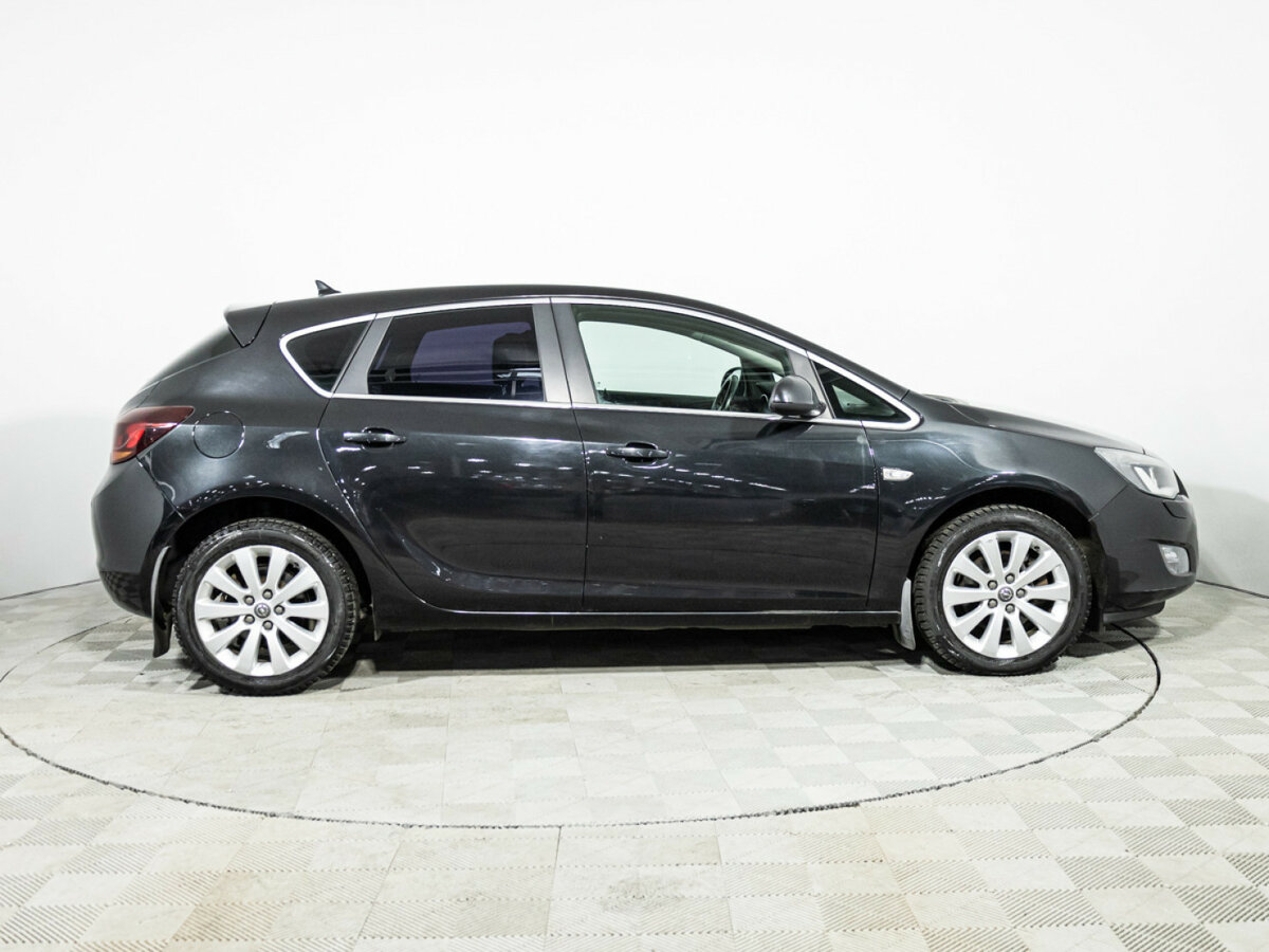 Opel Astra J, 2012 - фото №4