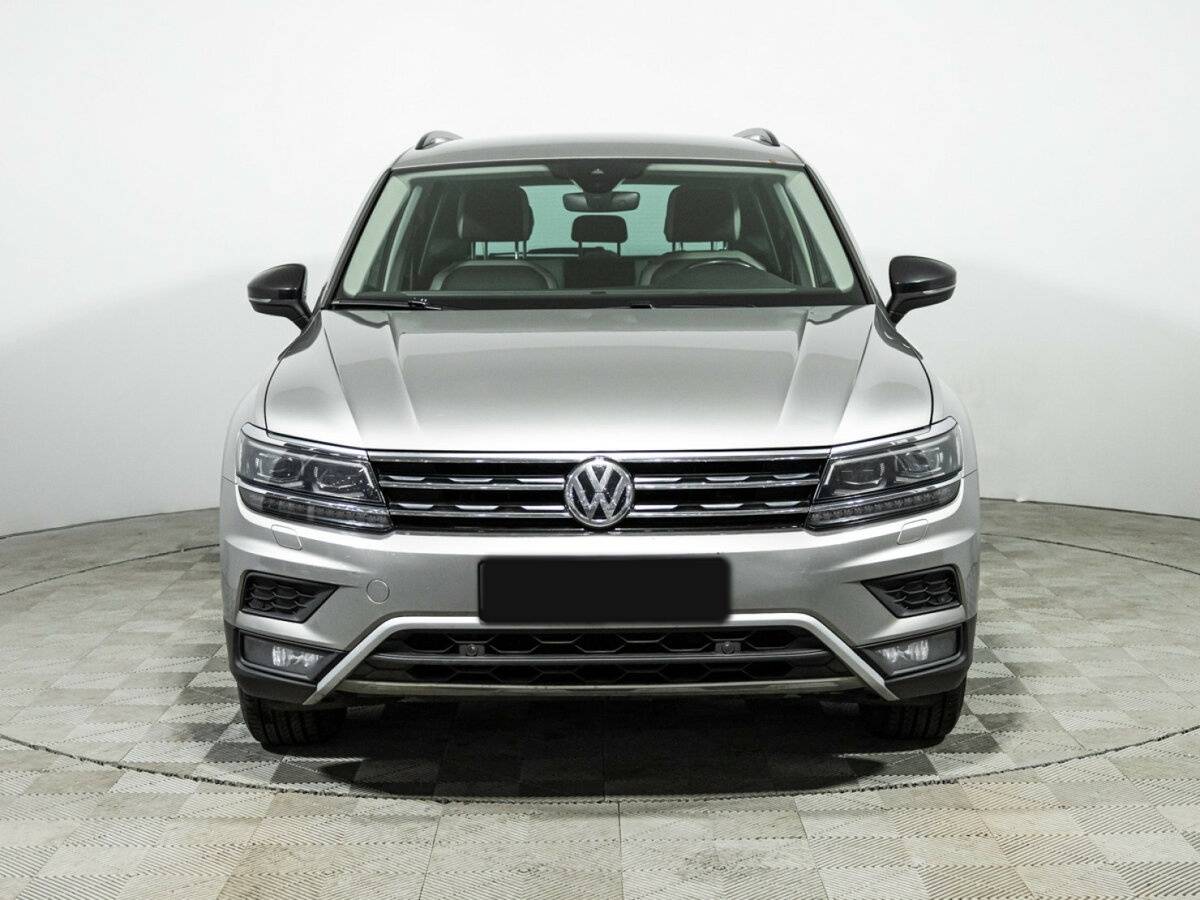 Volkswagen Tiguan II, 2019 - фото №2