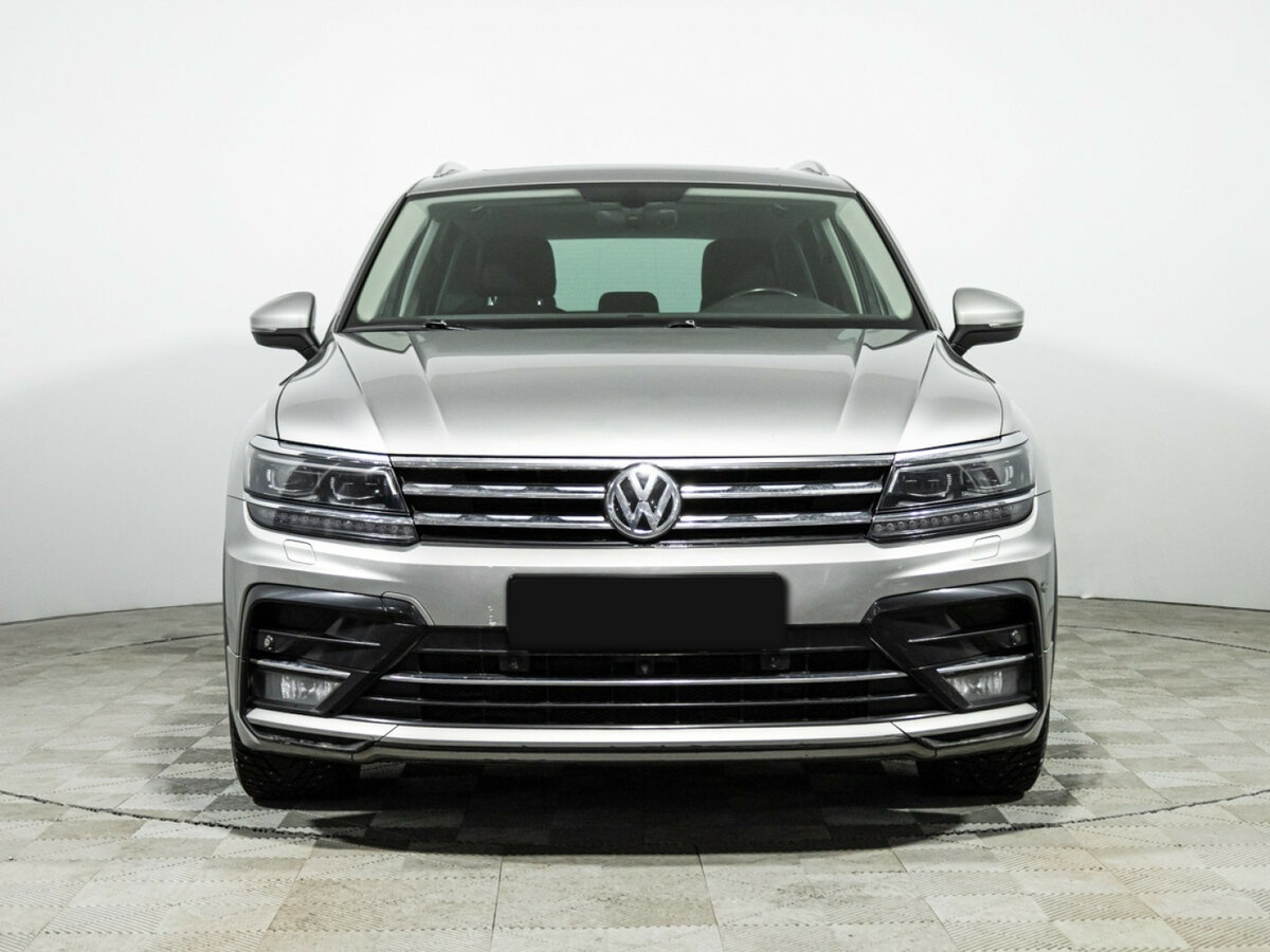 Volkswagen Tiguan II, 2018 - фото №2