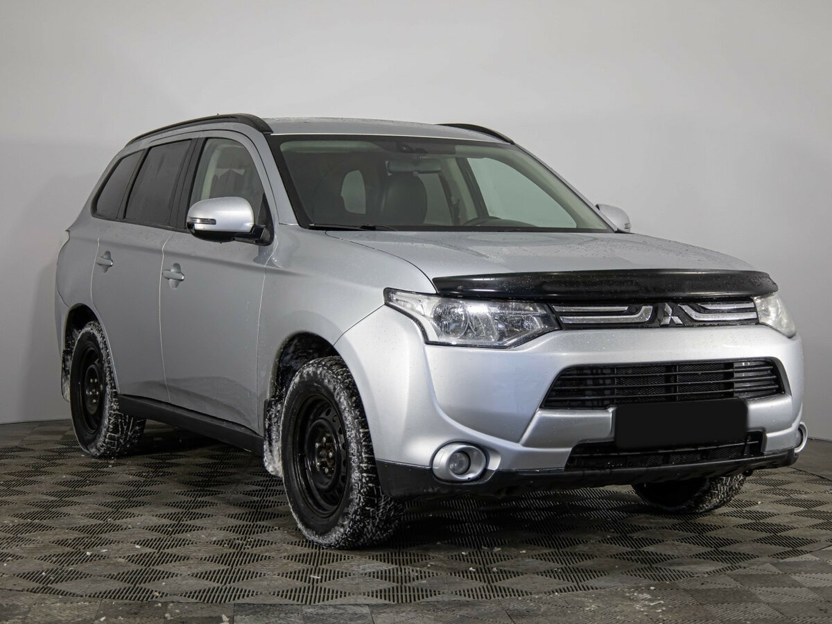Mitsubishi Outlander III, 2013 - фото №3
