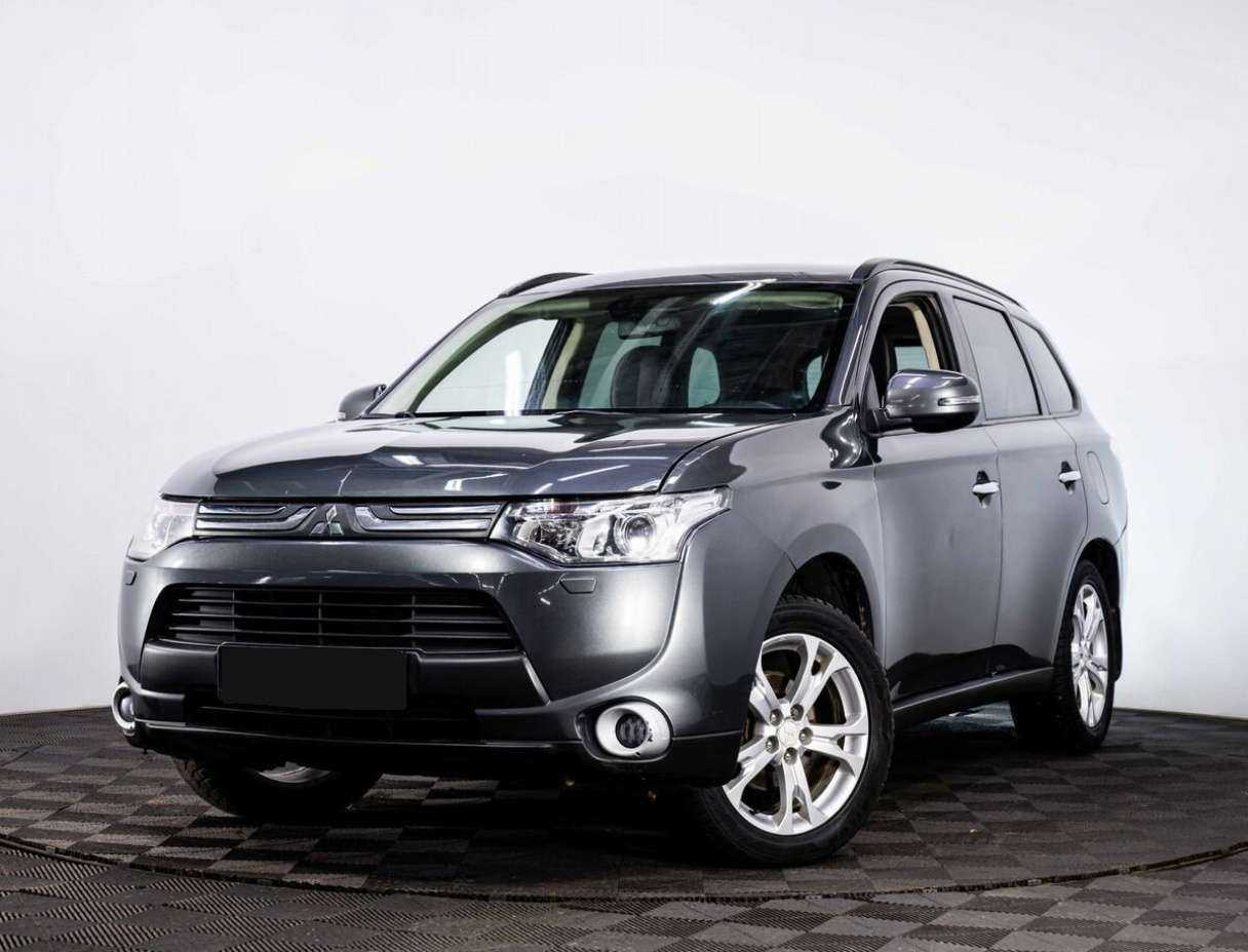 Mitsubishi Outlander, 2013