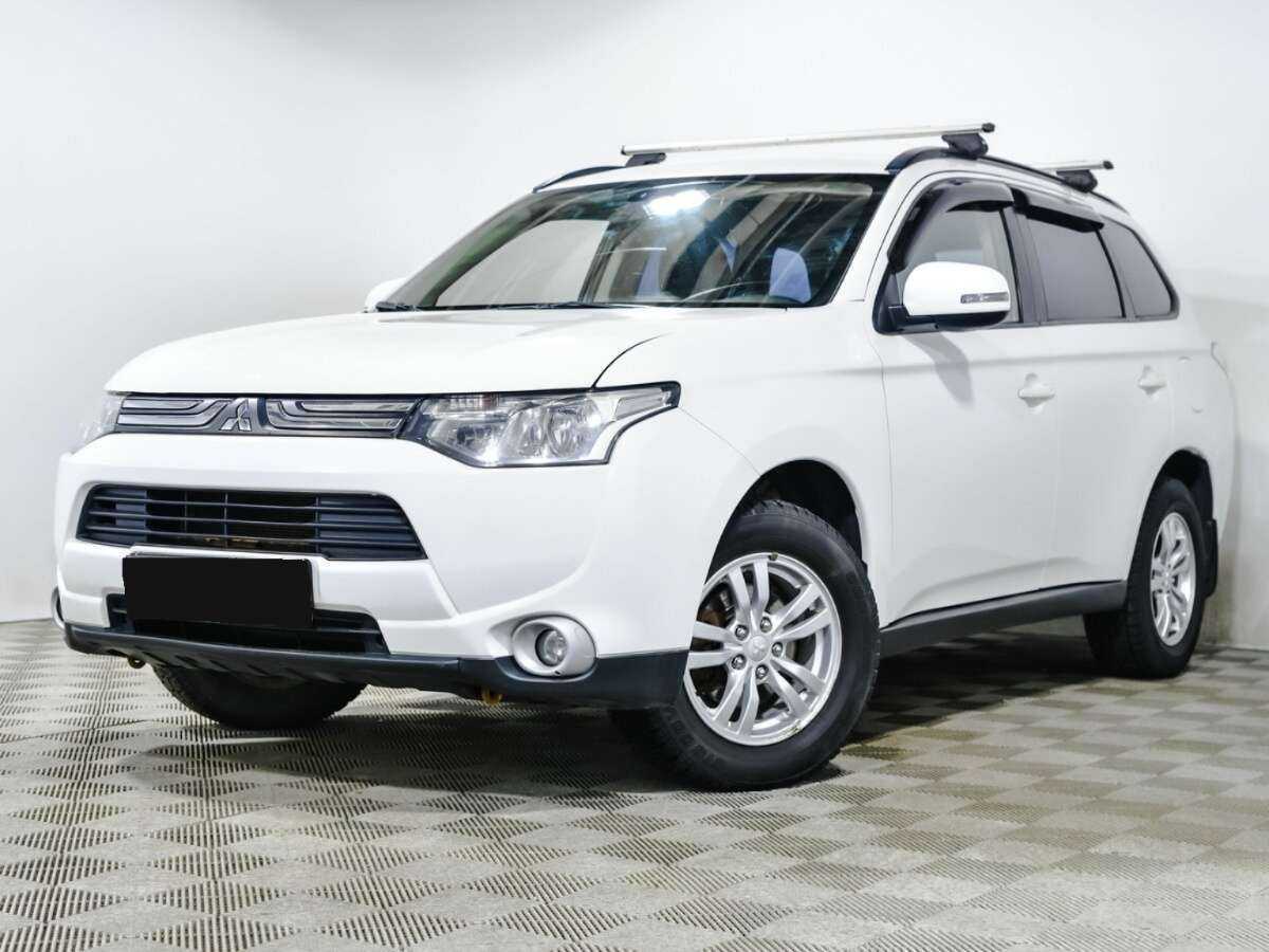 Mitsubishi Outlander, 2013