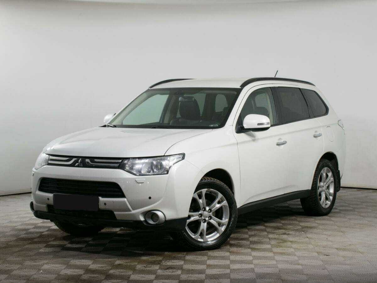 Mitsubishi Outlander, 2013