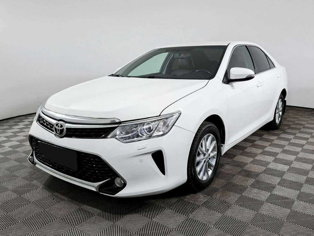 Toyota Camry, 2016