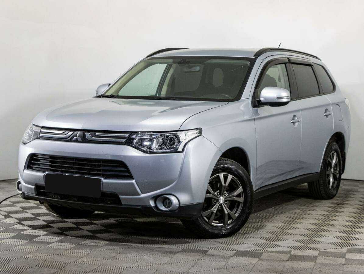 Mitsubishi Outlander, 2012