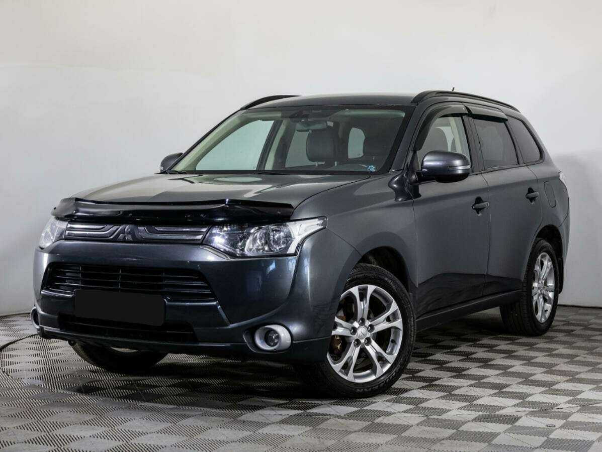 Mitsubishi Outlander, 2013