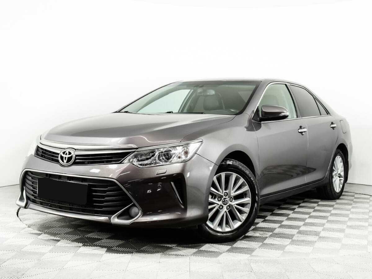 Toyota Camry, 2016