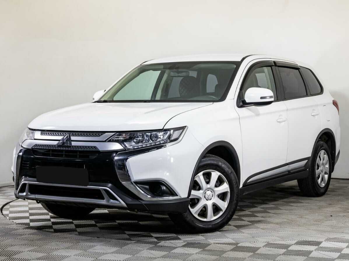 Mitsubishi Outlander, 2020