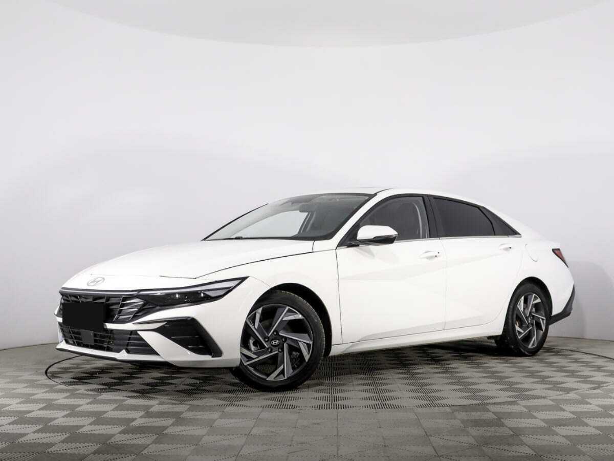 Hyundai Elantra, 2024