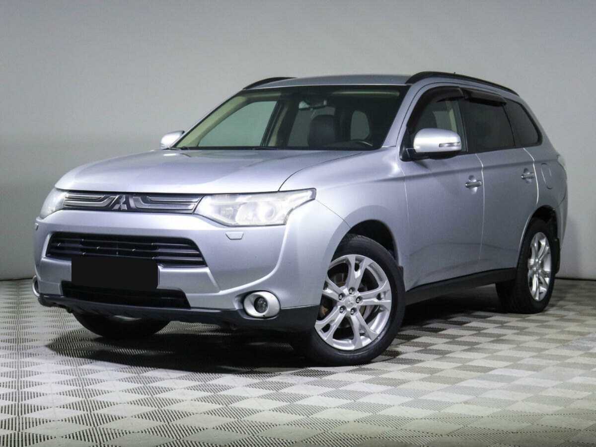 Mitsubishi Outlander, 2012