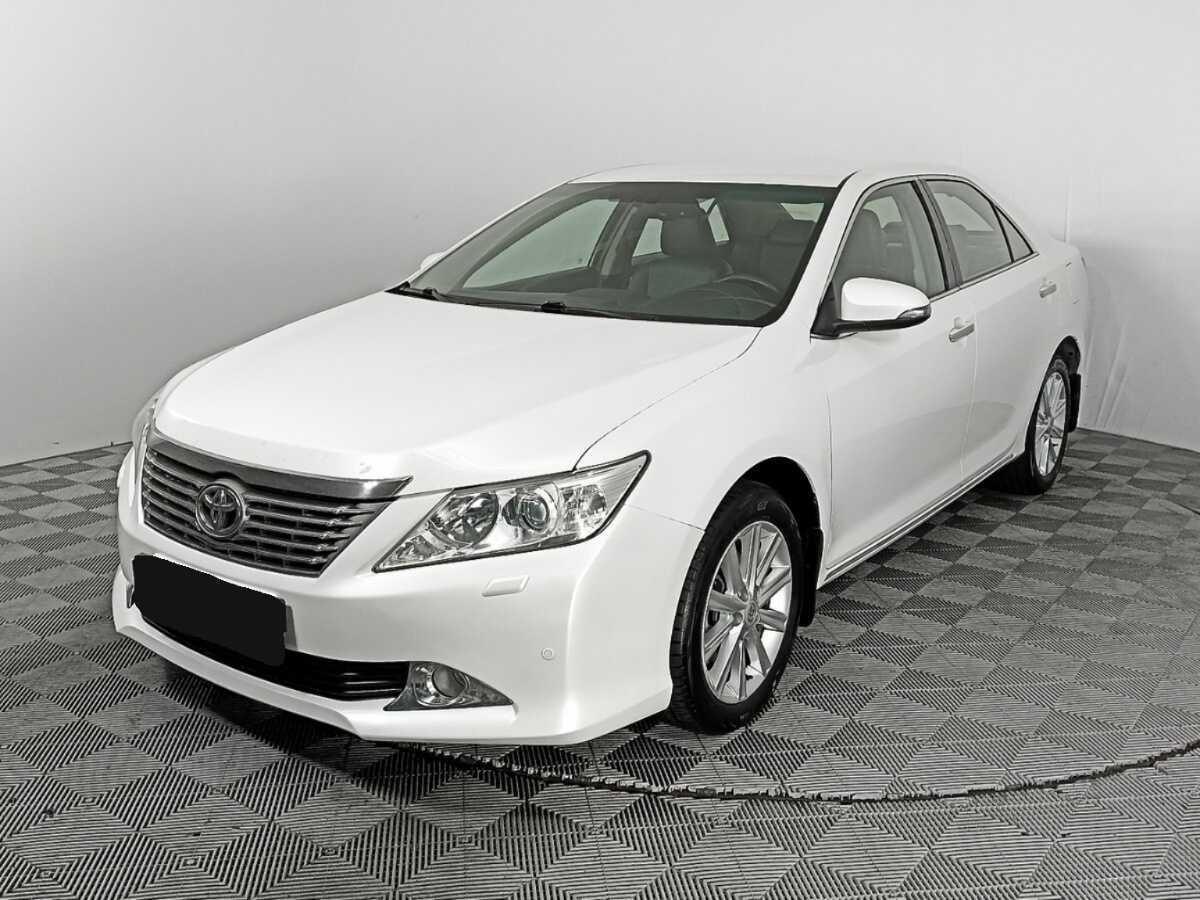 Toyota Camry, 2014