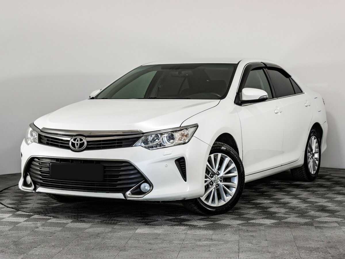 Toyota Camry, 2015