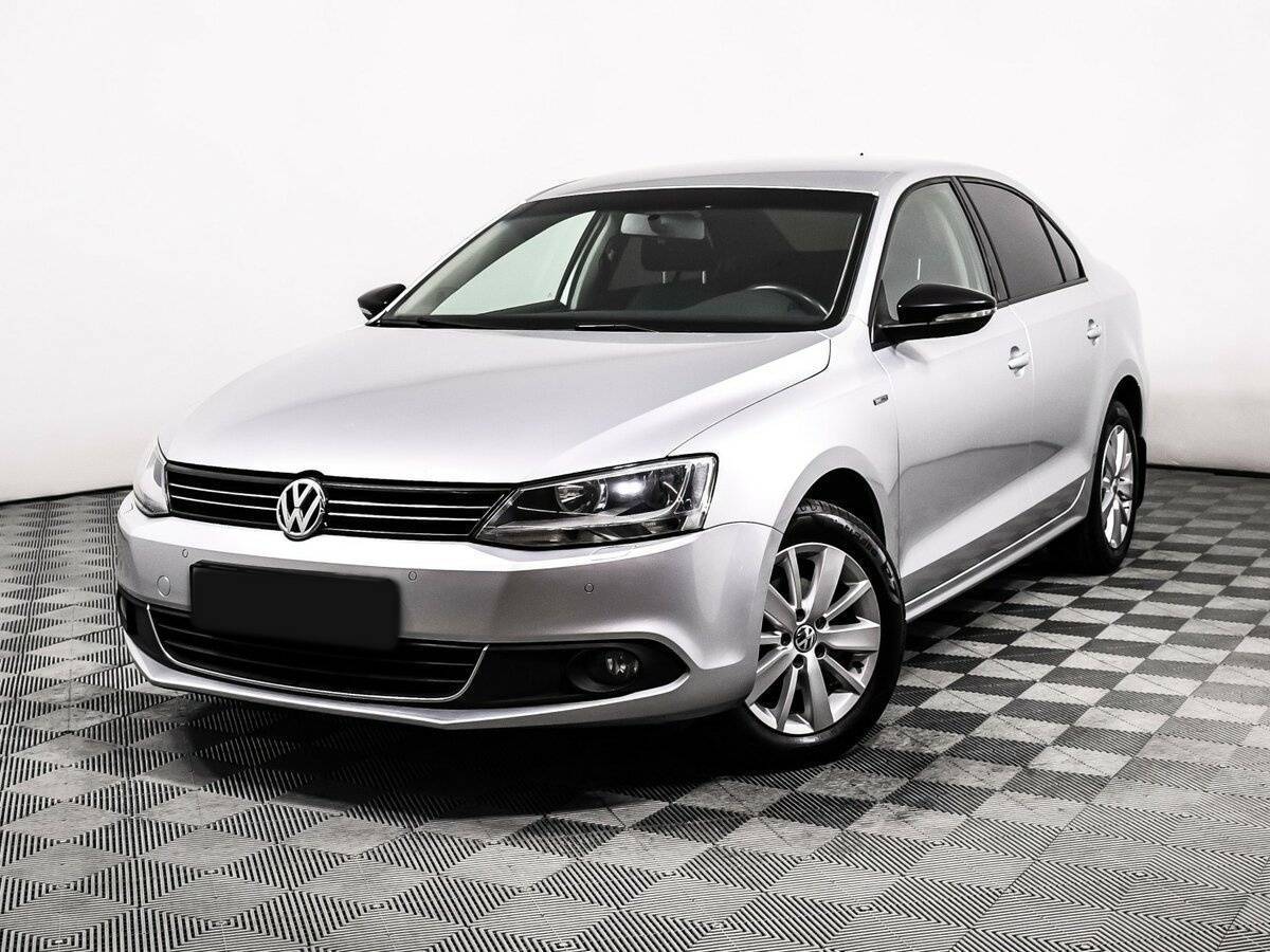 Volkswagen Jetta, 2013