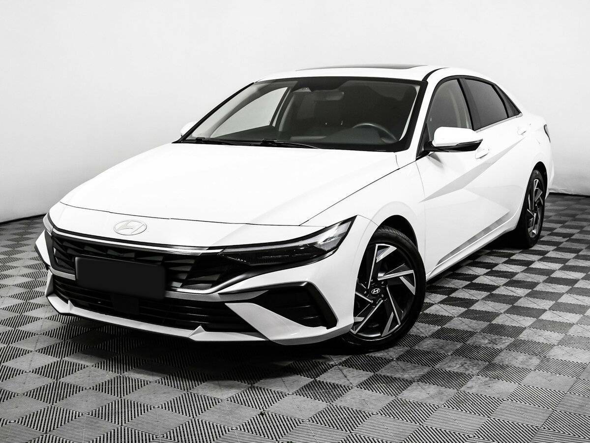 Hyundai Elantra, 2023