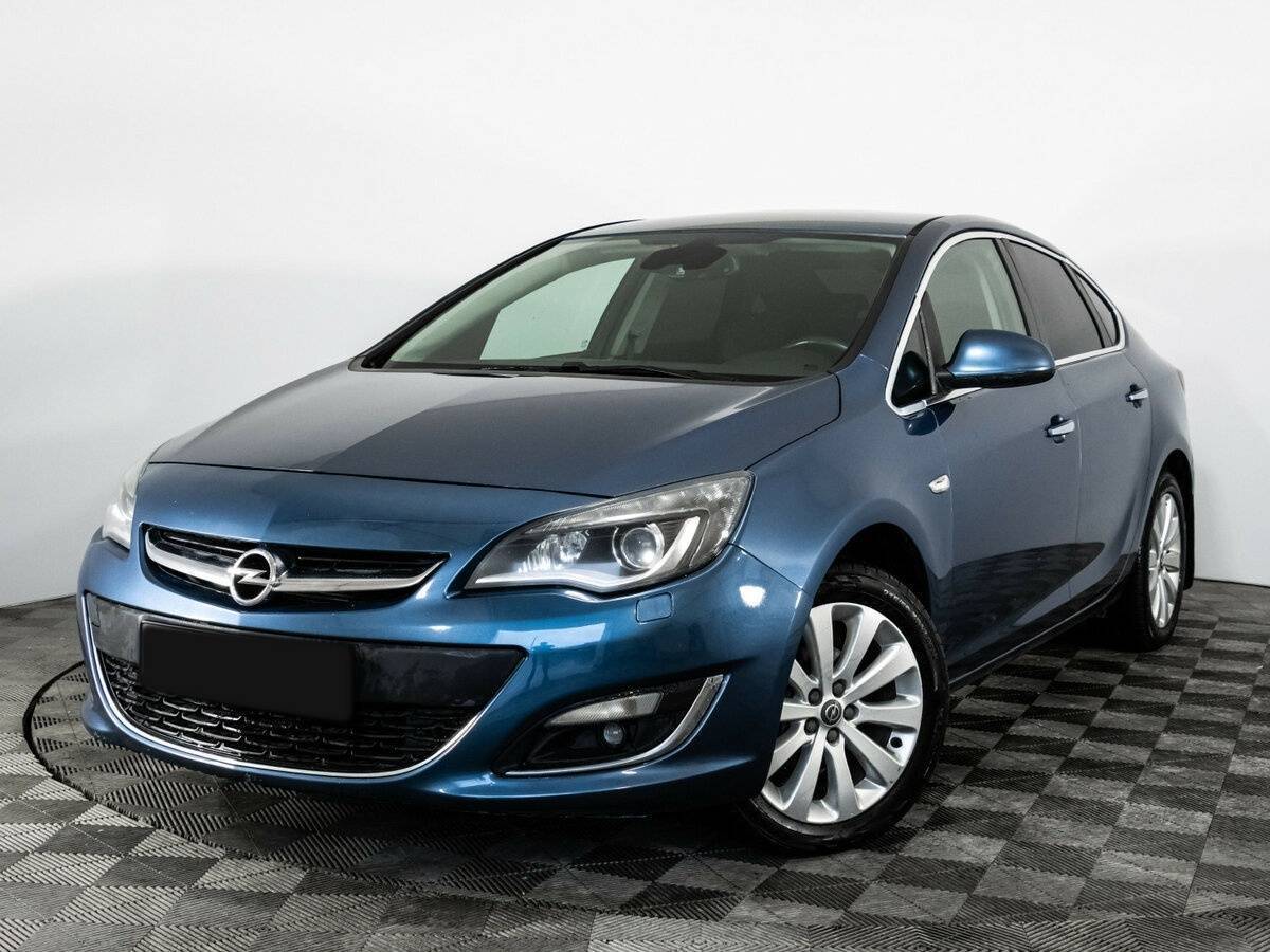 Opel Astra, 2012